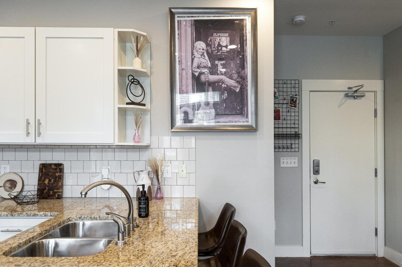 Stunning Nashville Condo Minutes From Broadway ภายนอก รูปภาพ